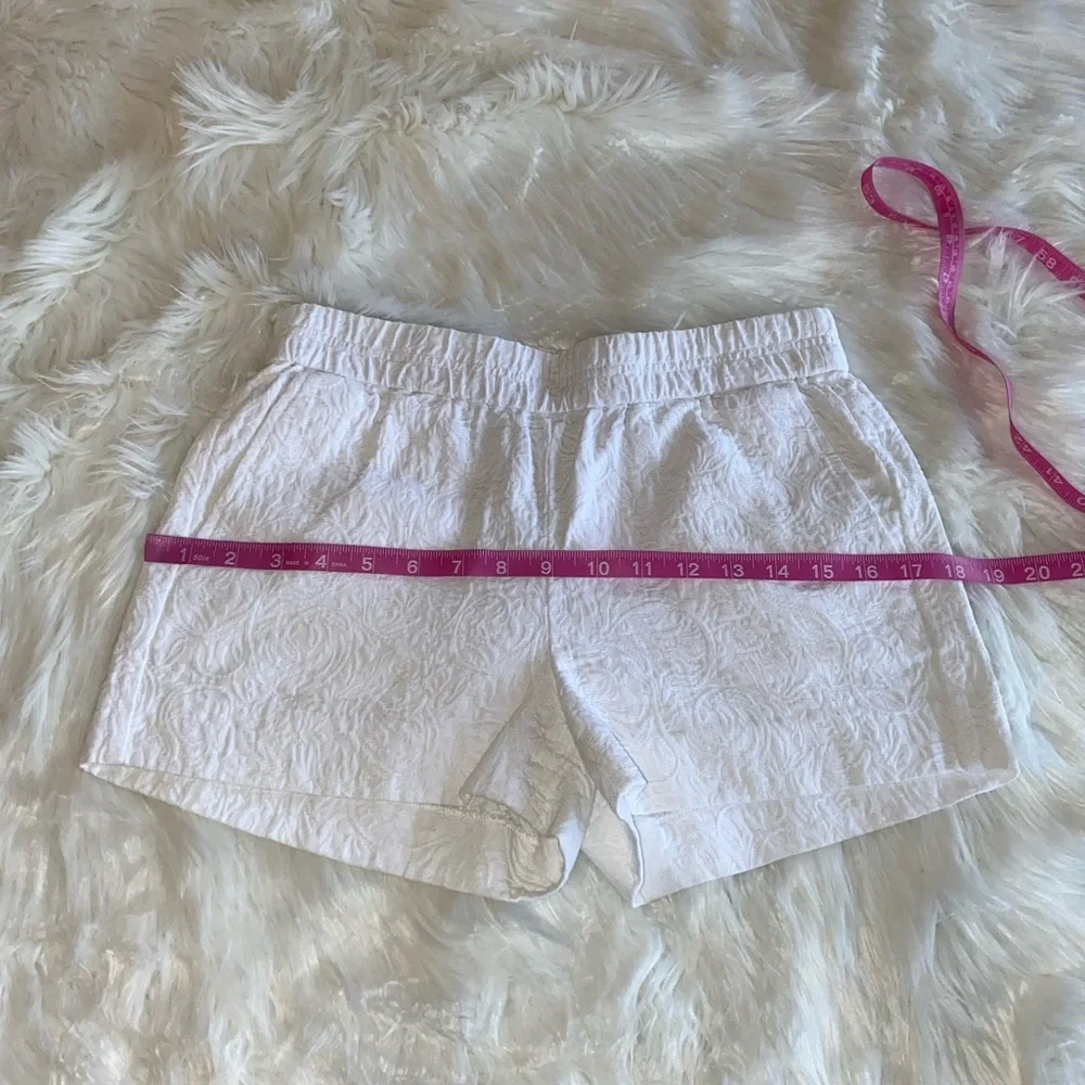 J.Crew size 0 white patterned plush soft shorts